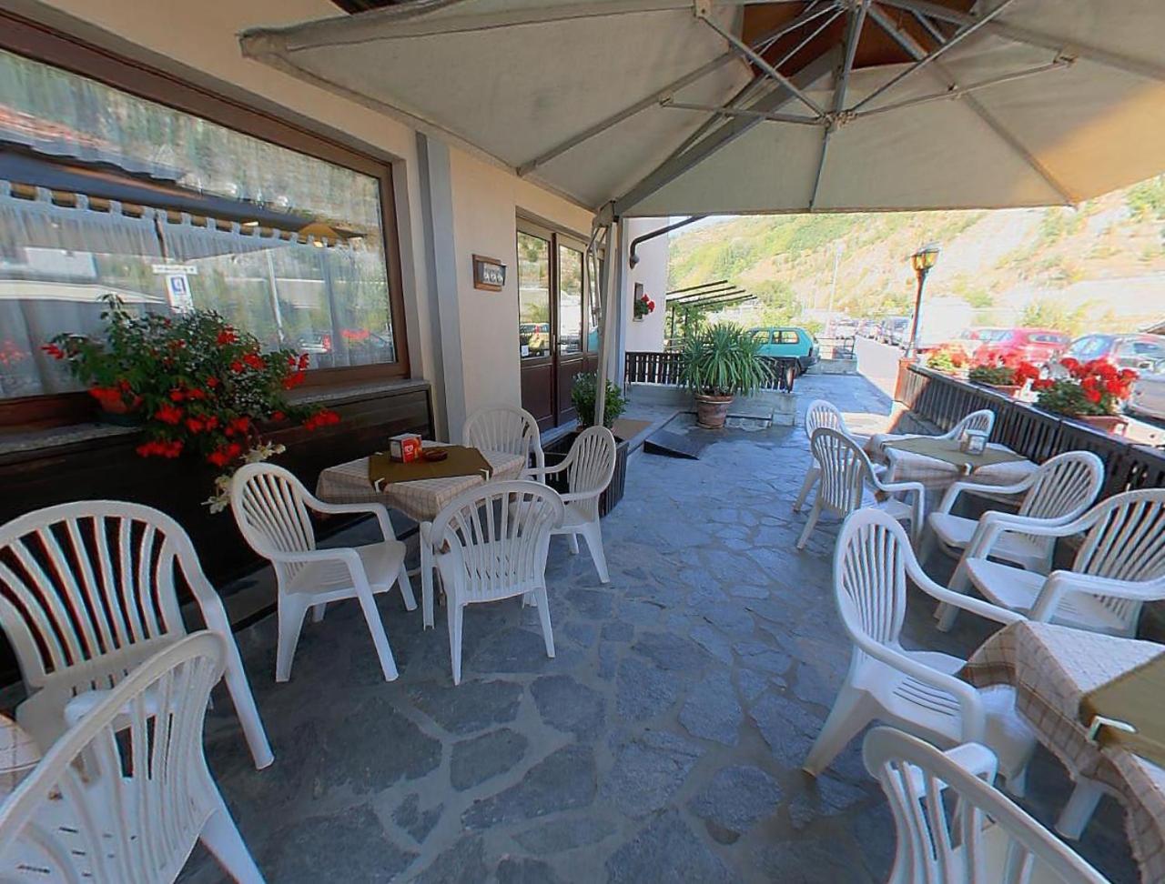 Hotel Valdotain Villeneuve Buitenkant foto