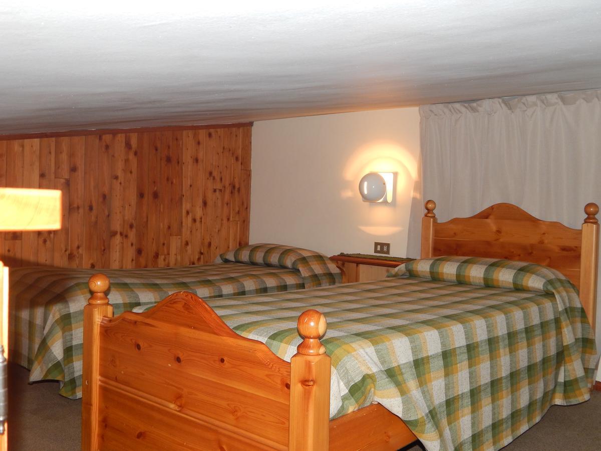 Hotel Valdotain Villeneuve Buitenkant foto